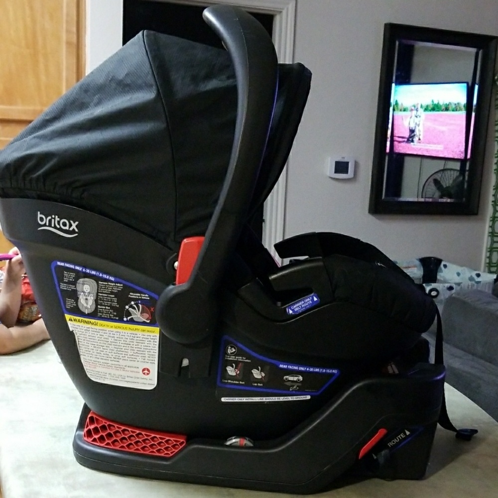 Infant car seat